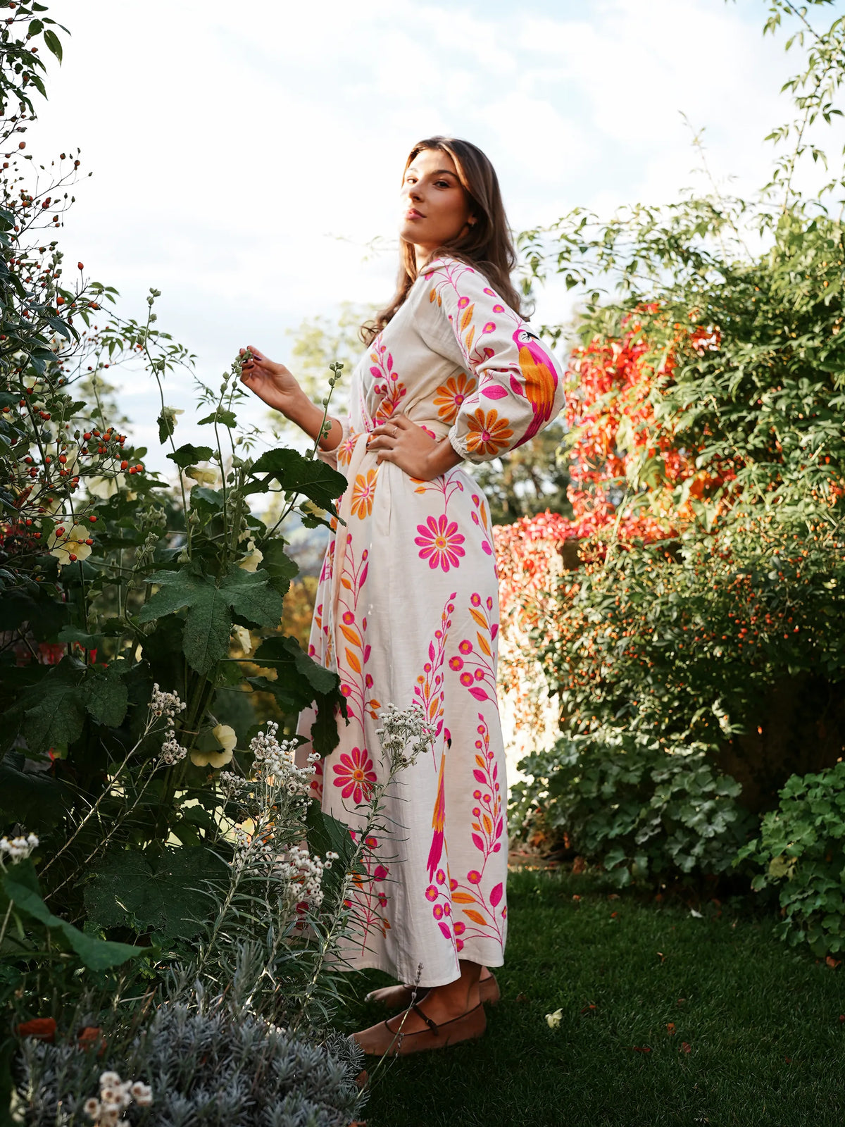 Caju Dress Pink Parrot Embroidery