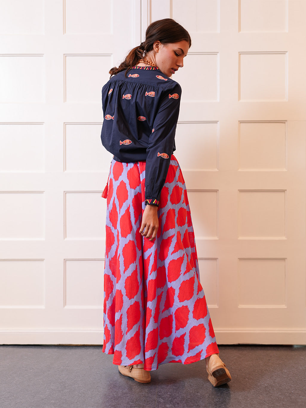 Columbia Blouse Fish on Navy
