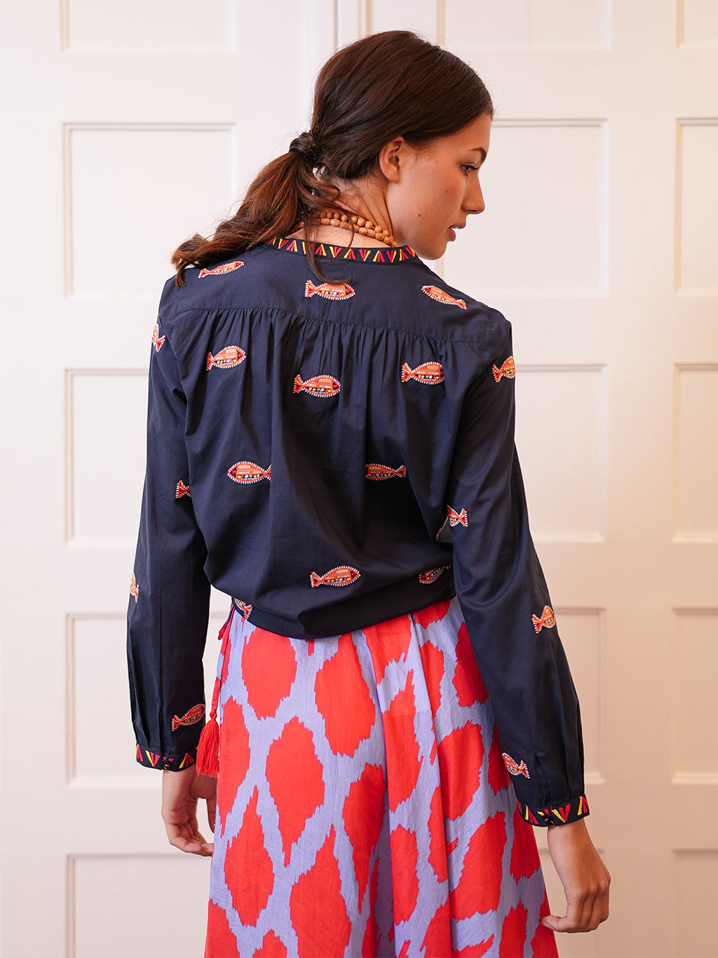 Columbia Blouse Fish on Navy