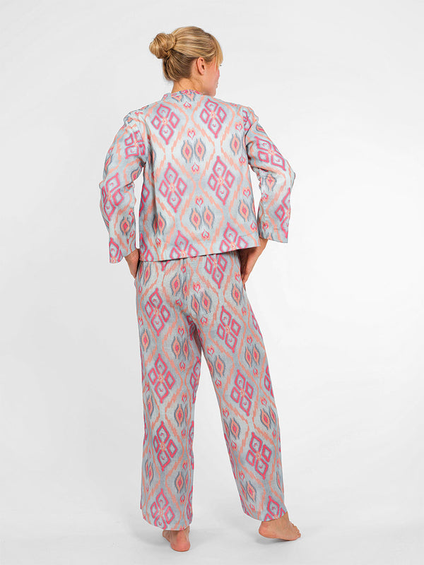 Rear view of the Fennel pants with a discreet elasticated waistband for a comfortable, flexible fit.