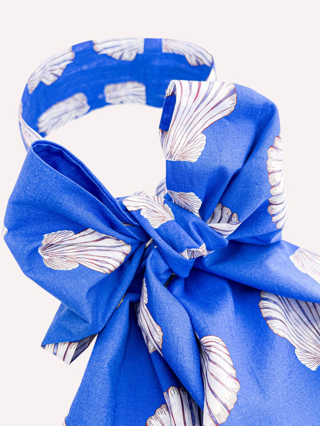 Scarf Belt Shells on Blue