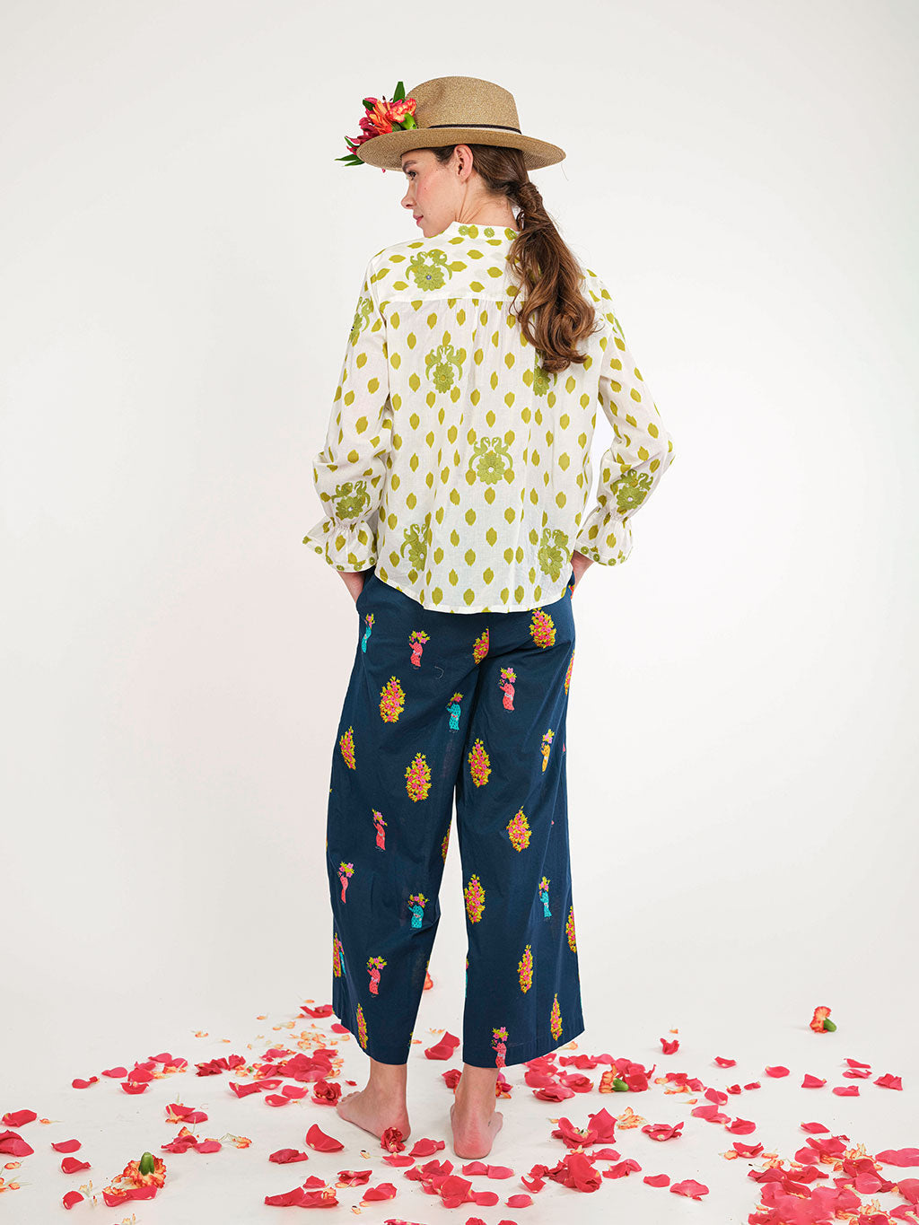 Fennel Pants Flowerbunch on Navy