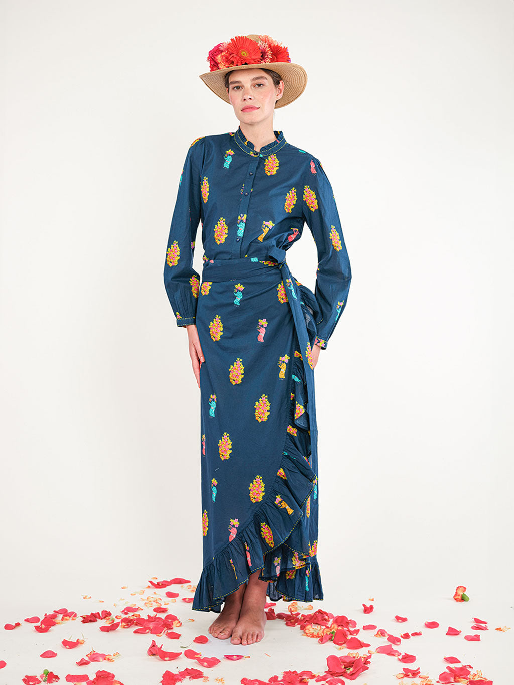 Mullein Skirt Flowerbunch on Navy