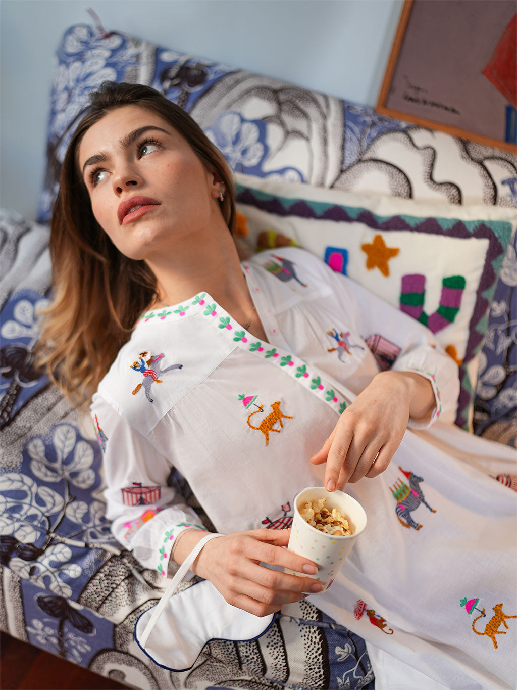 Circus on White Nightgown