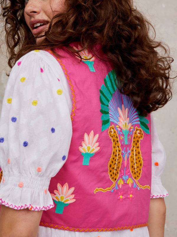 Cumin Vest Leo Embroidery on Pink