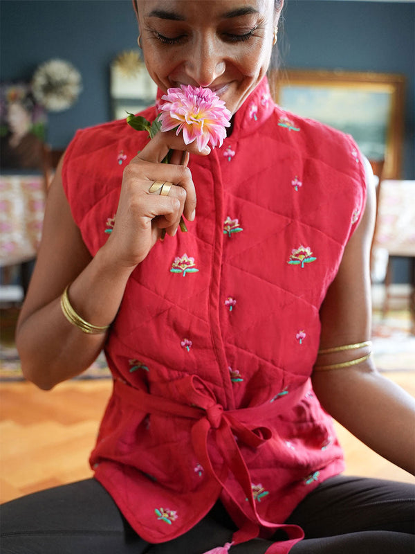 Chives Vest Lotus Embroidery on Red