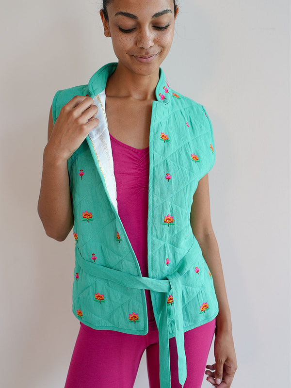Chives Vest Lotus Embroidery on Green
