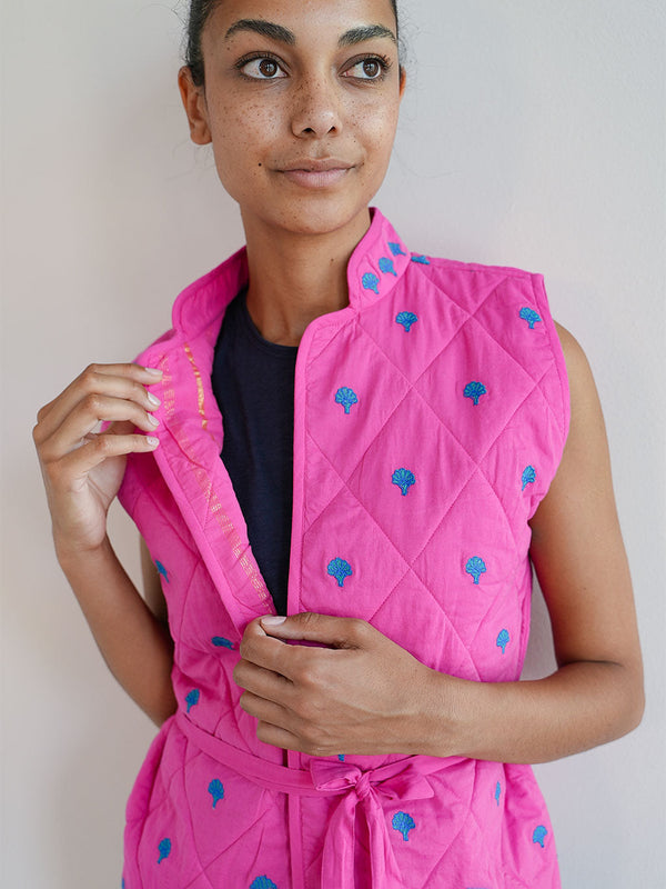 Chives Vest Ginkgo Embroidery on Pink
